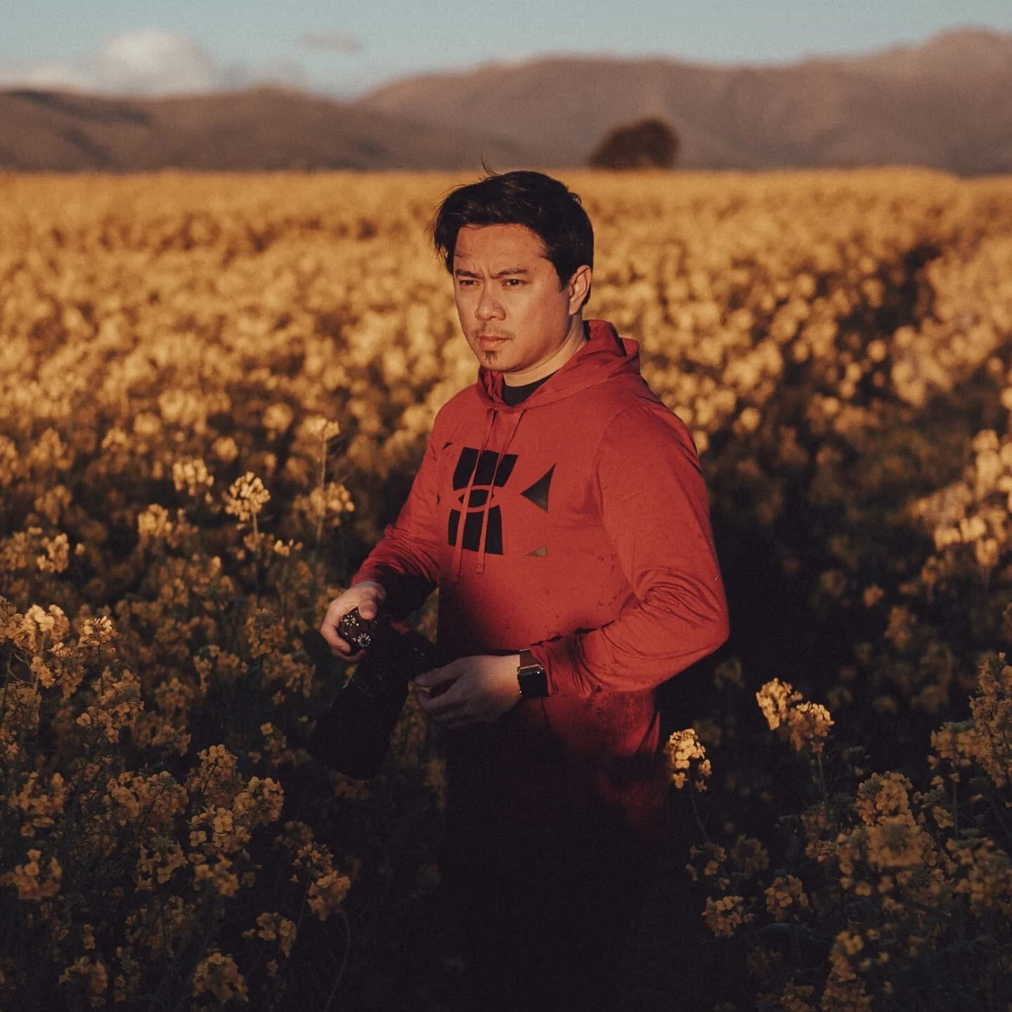 We travel because we become uncomfortable being too comfortable.

Inframe: @marvindicate

#adventure #pathlesstraveled #marvindicate #sonyalpha

@sonyalpha.anz