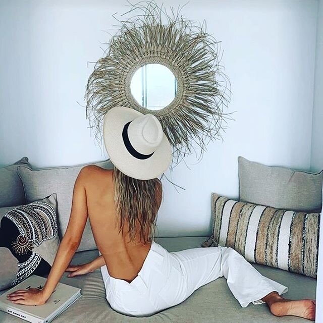 Weekend Vibes. 🌞  Muse @zoe.creed wears Cali.🌸 handwoven in Colombia using 💯 Toquilla straw.