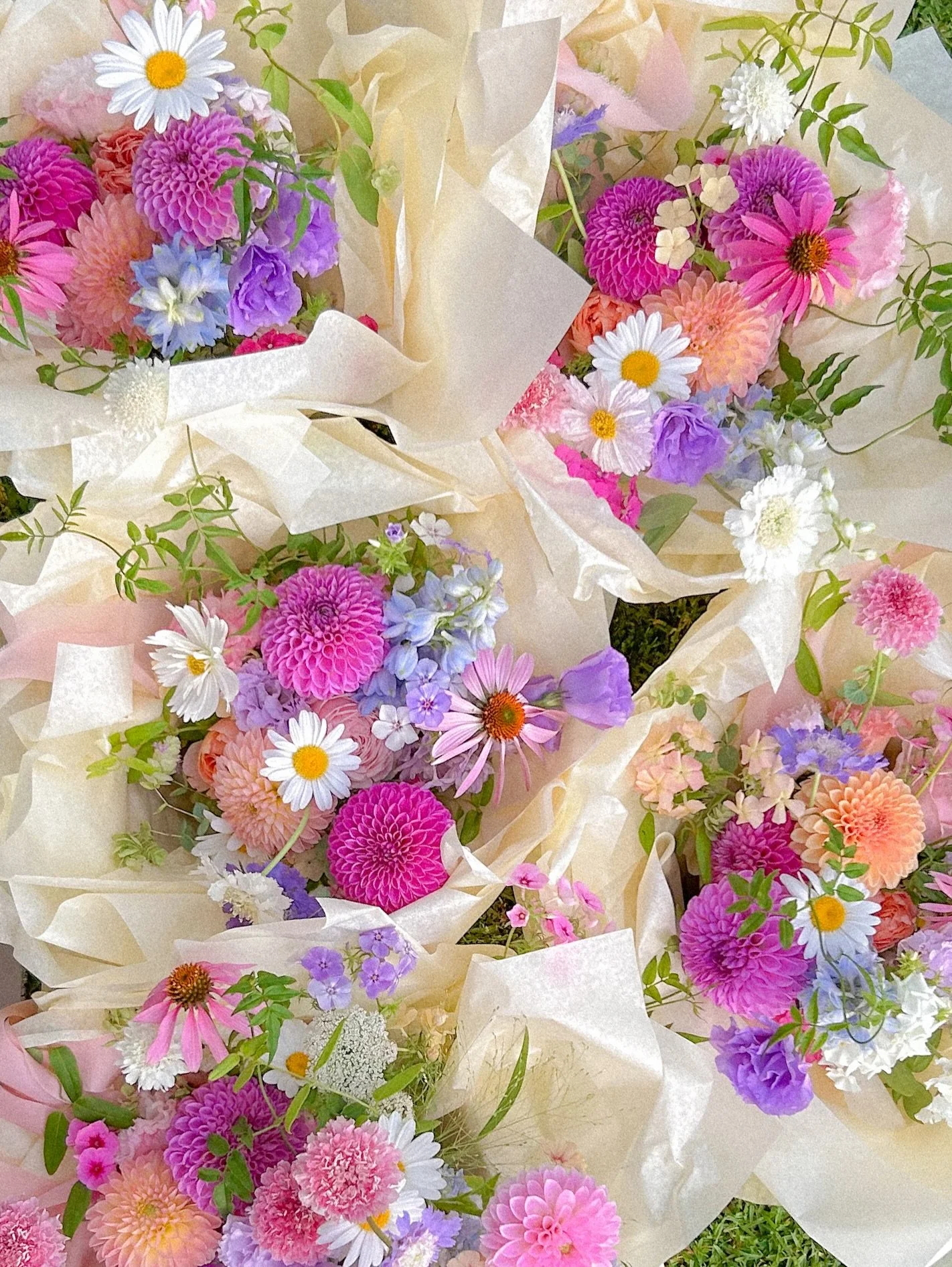 Bundled bouquets 🥹