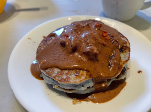 Gianna’s HI-SEAS pancake creations (made of powdered ingredients) included Electric Sky mixed in the pancakes for the added nutrients.