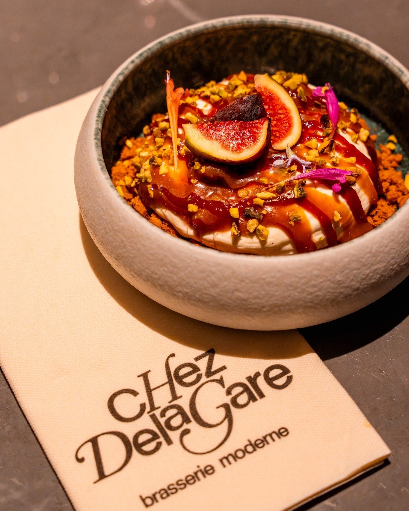 Parce qu&rsquo;une touche sucr&eacute;e fait toujours plaisir ! 🍰🍨

📸 @stella.brchll 
#belafood
#brasseriemoderne #ChezDelagare #Montpellier #Chezdelagare #montpelliercity #PlaisirsSucr&eacute;s #montpellierfrance #montpelliernow #belaroia #montpe