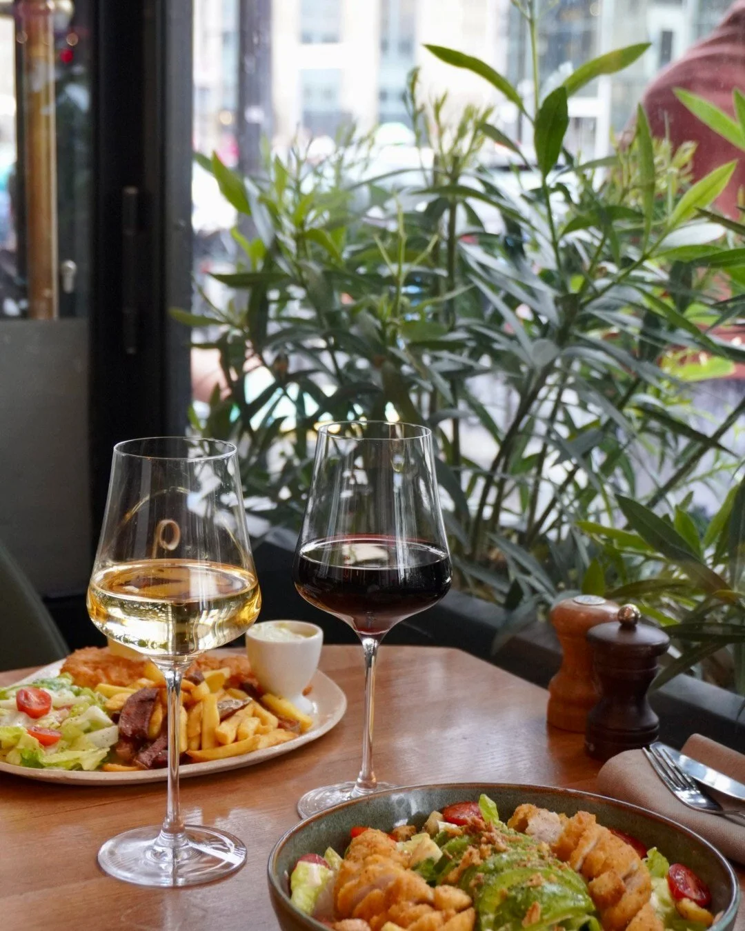 Envie d&rsquo;une pause gourmande pr&egrave;s de Gare du Nord ? Flanelles vous attend ! 🍴

🕓 6h30 - 10h | 12h - 22h
📞 +33 1 48 78 04 98

#FlanellesCaf&eacute; #FlanellesRestaurant #Paris10&egrave;me #GareDuNord #BreakfastInParis