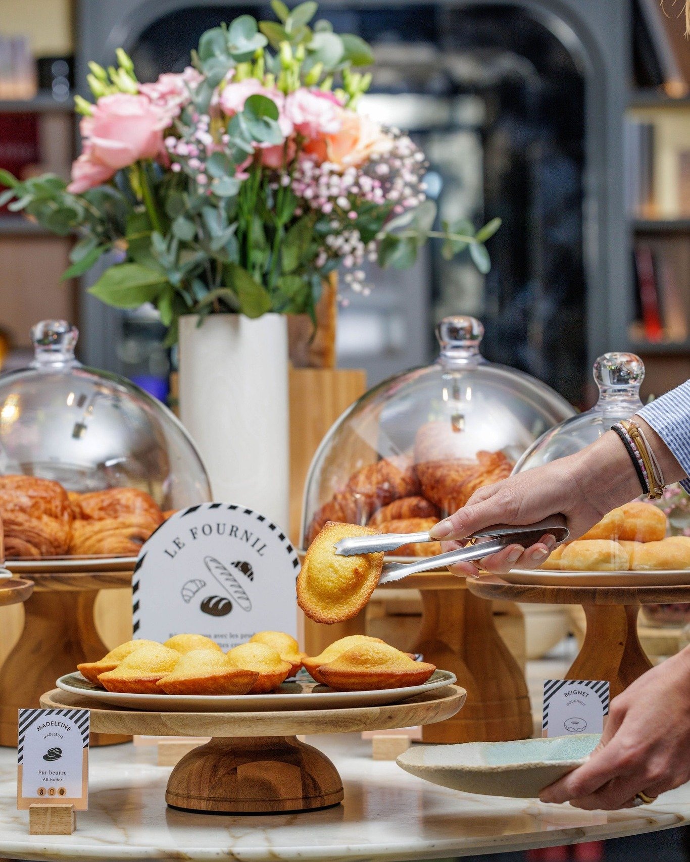 Mornings in Paris feel different at Maison ELLE ✨🥐

Meet Mattina, our breakfast experience crafted to bring comfort, flavor, and a touch of Parisian charm to the start of your day. Think warm pastries straight from the oven, artisan breads, seasonal