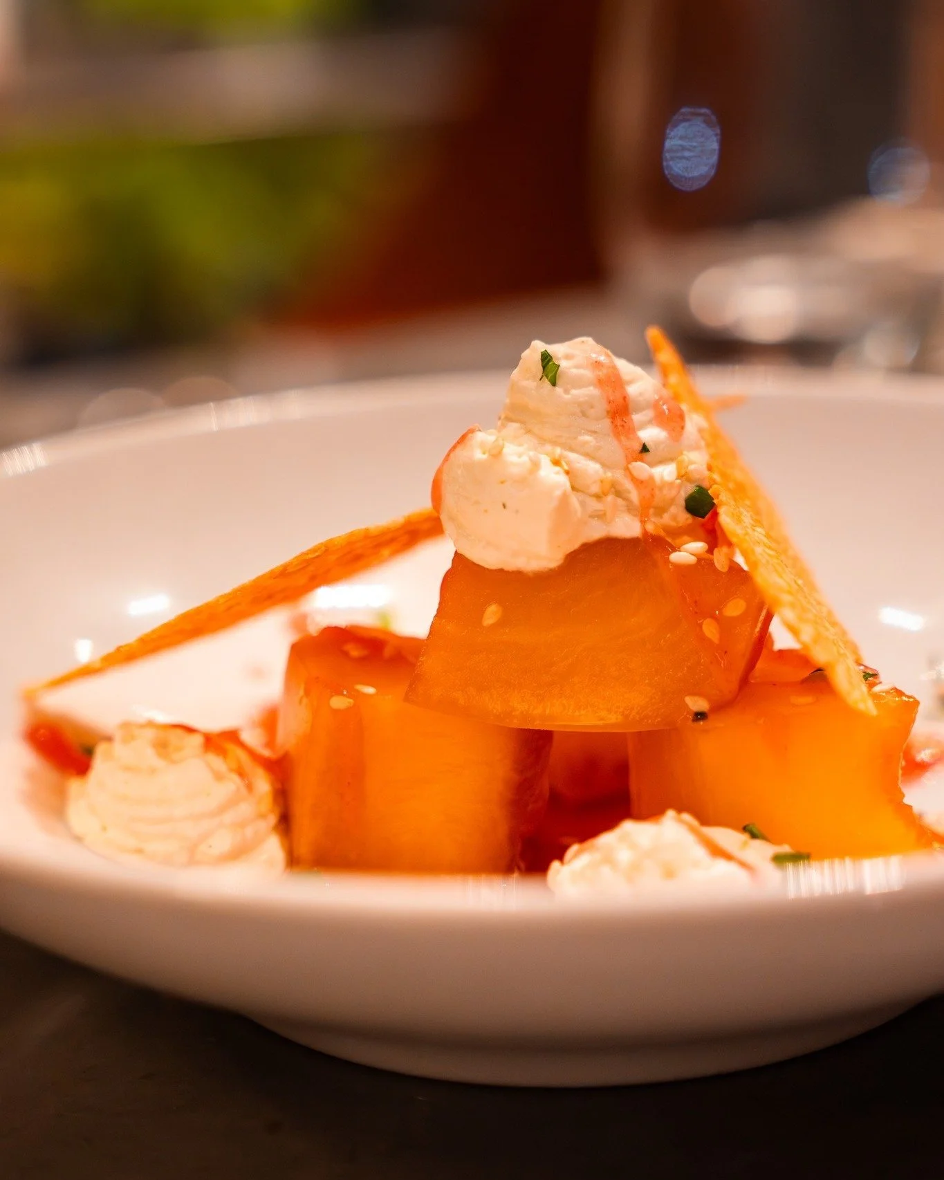 Brasserie moderne et vivante. 🌟 Une ambiance conviviale o&ugrave; les saveurs contemporaines et l&rsquo;authenticit&eacute; se rencontrent.

🕑Lundi &agrave; Samedi : 12h00&ndash;14h00 // 19h30&ndash;22h00 / Dimanche : BRUNCH

#belafood #chezdelagar