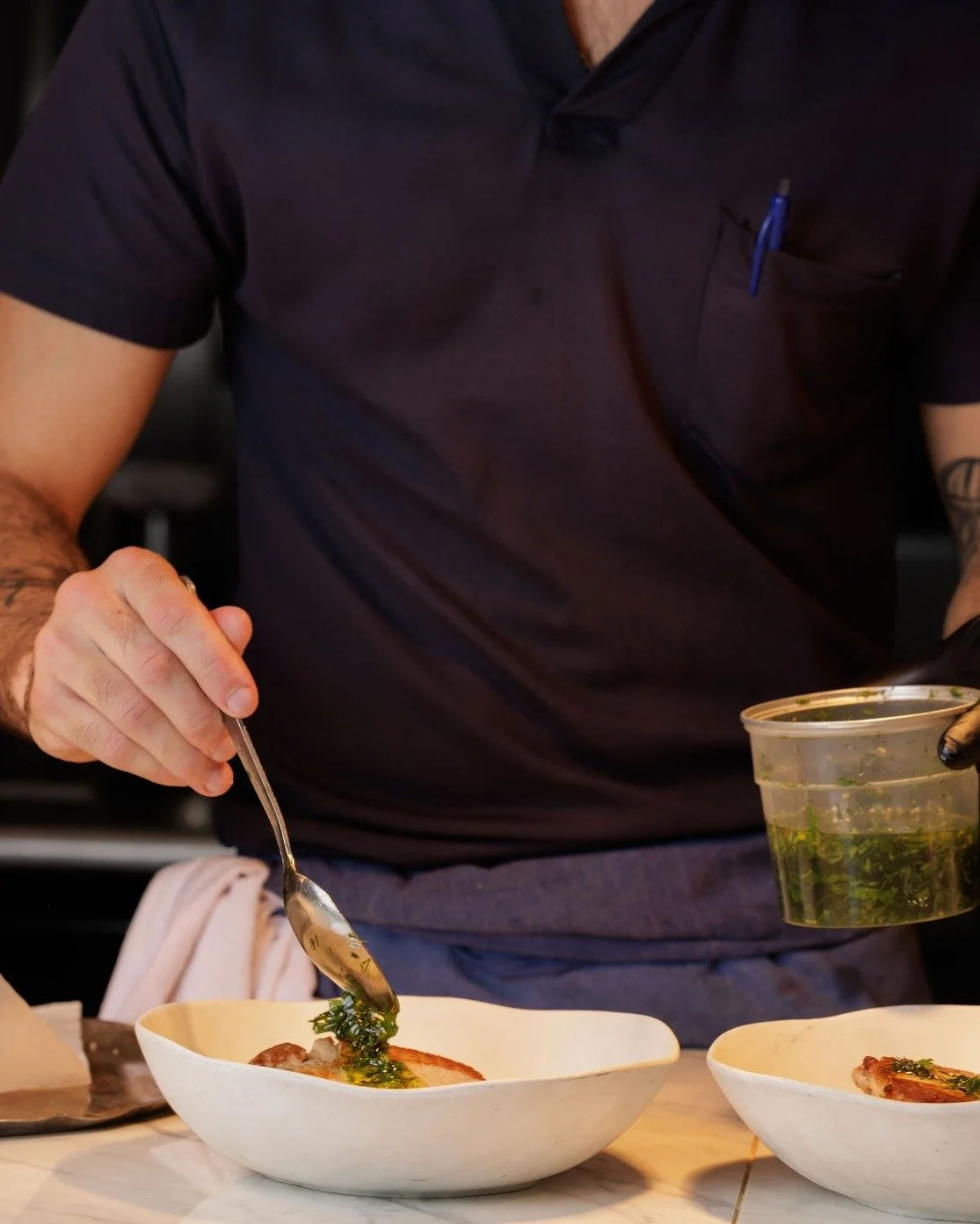 La passion de la cuisine, le secret de saveurs inoubliables...🔥

#Chezdelagare #belafood #chezdelagare #chezdelagaremontpellier #Montpellier #ChezDelagare #cuisinedesaison #belaroia #montpelliernow #montpellierfrance #BrasserieModerne #montpellier #