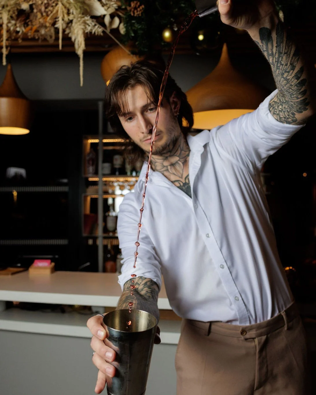 🍸✨ Tous les samedis &agrave; 18h, entrez dans l&rsquo;univers des cocktails audacieux. Techniques de pro, m&eacute;langes surprenants et plaisir garanti. Atelier exclusif, places limit&eacute;es&hellip; &ecirc;tes-vous pr&ecirc;t&middot;e &agrave; r