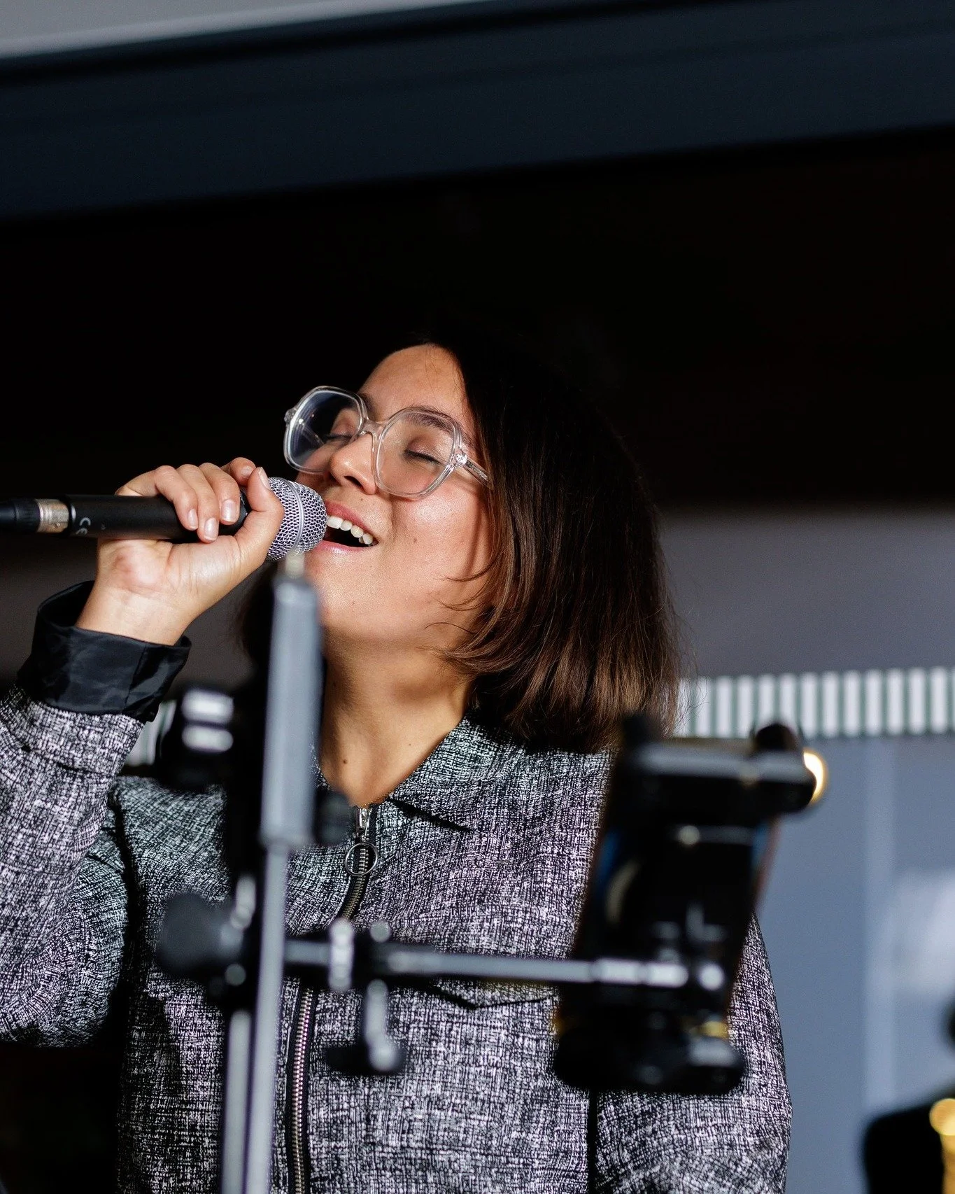 Friday Nights, Live &amp; Vibes 🎹🎤

Tous les vendredis d&egrave;s 19h, notre bar s&rsquo;illumine avec soul &amp; jazz en acoustique : chanteuses, pianiste et batteur pour une ambiance unique.
Un rendez-vous incontournable &agrave; ne pas manquer !