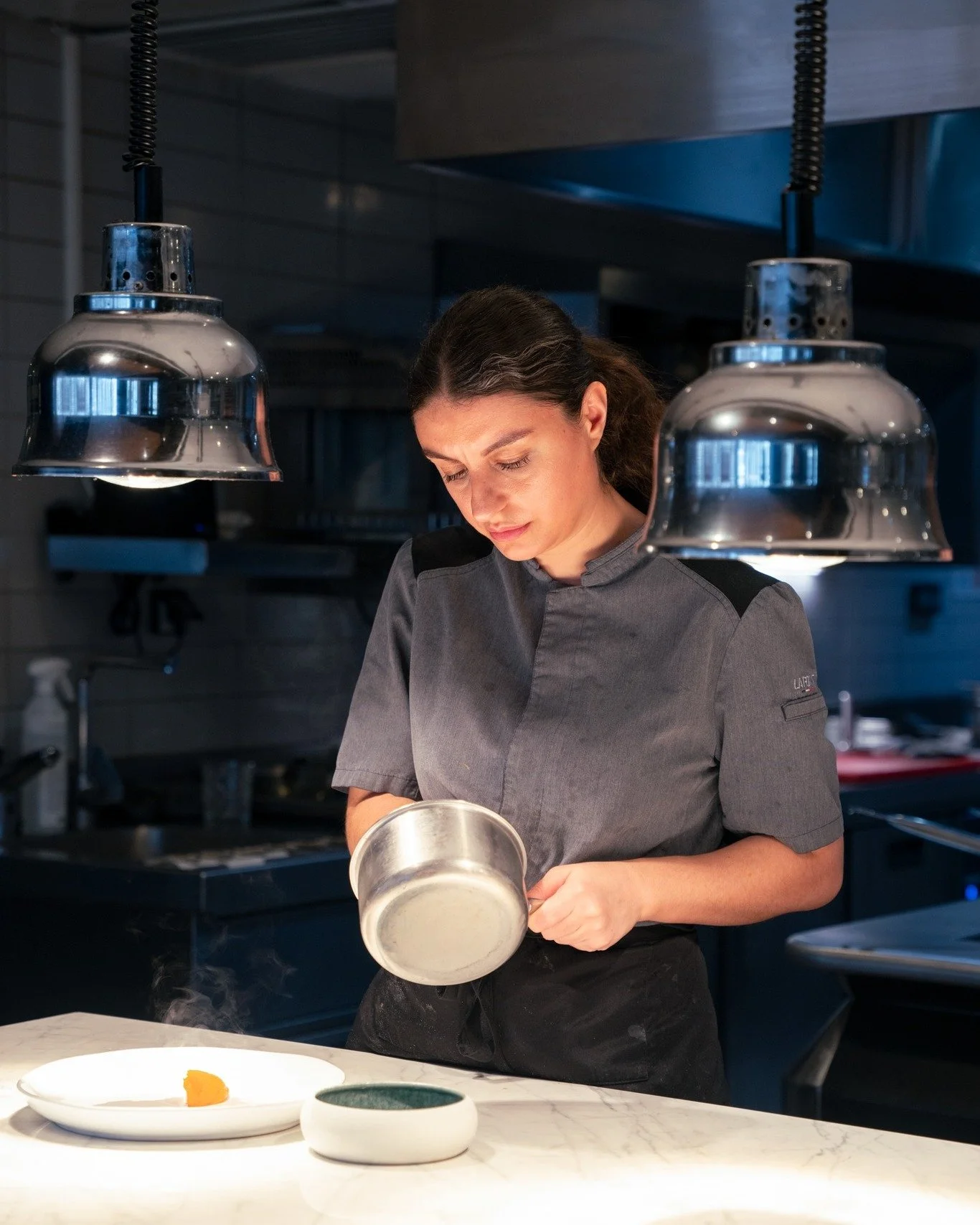 La passion de la cuisine, le secret de saveurs inoubliables...🔥

#Chezdelagare #belafood #chezdelagare #chezdelagaremontpellier #Montpellier #ChezDelagare #cuisinedesaison #belaroia #montpelliernow #montpellierfrance #BrasserieModerne #montpellier #