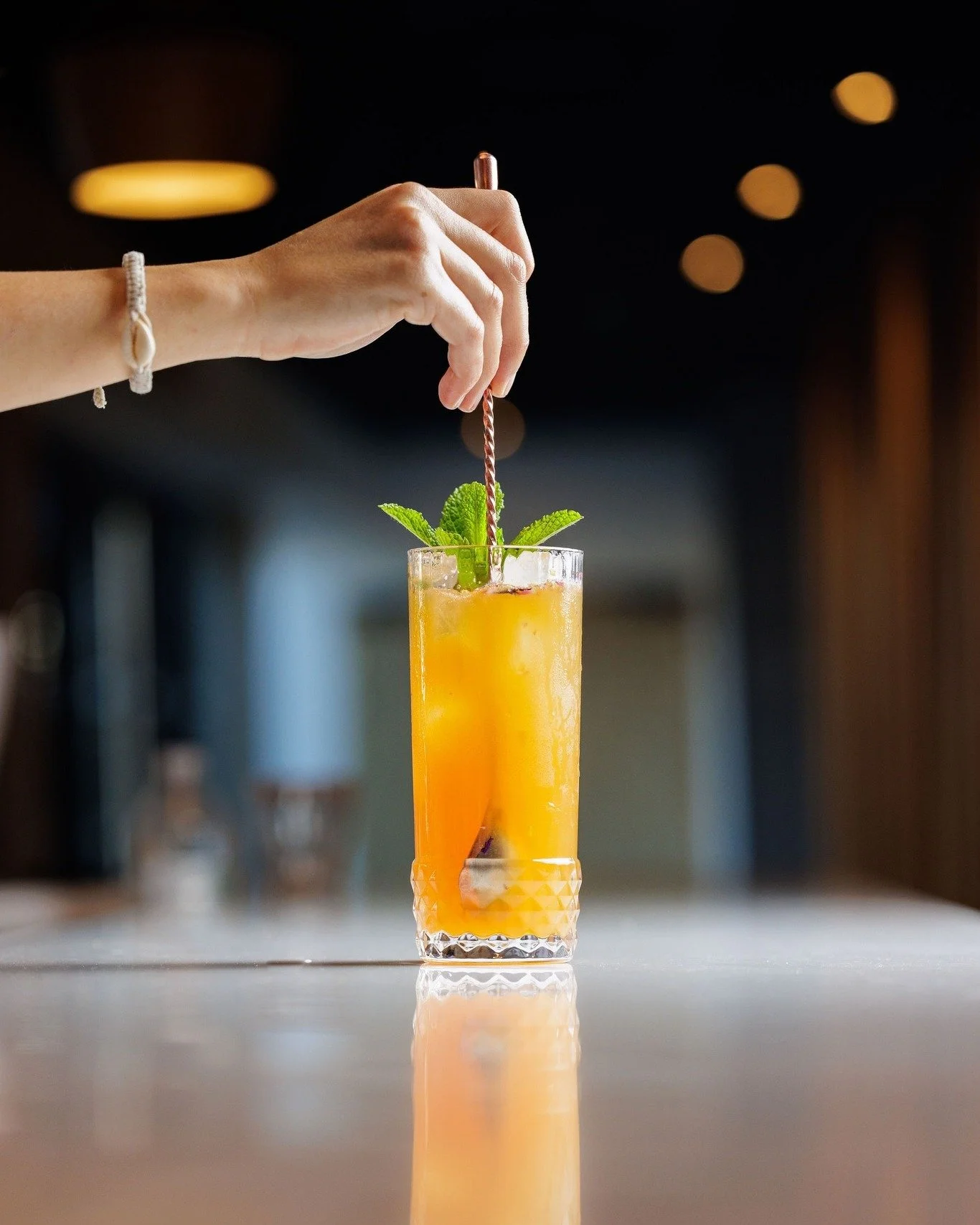 Nectar Cocktail Club 🍸

Au @belaroia - 27 rue Jules Ferry
Ouvert tous les jours
✨ Dimanche - Jeudi : 16h - minuit
✨ Vendredi &amp; Samedi : 16h - 01h

Barnectar@belaroia.fr
04 11 28 30 38

#belaroiahotel #nectarcocktailclub #cocktails #placetobe #li