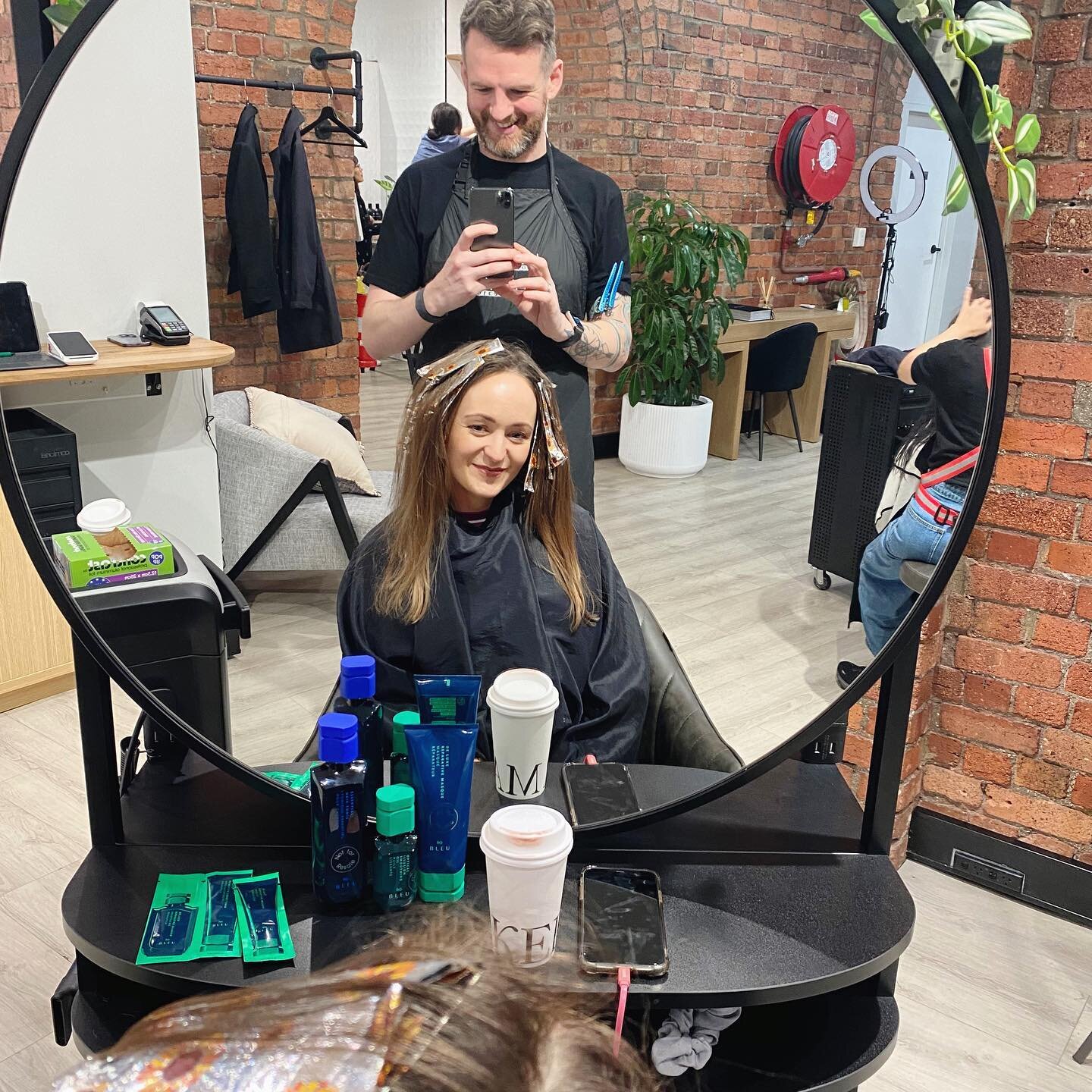 My happy face 🖤

With my wonderful clients all afternoon.

I&rsquo;m over the moon with my new hair home.

I can&rsquo;t wait for you to all see it.