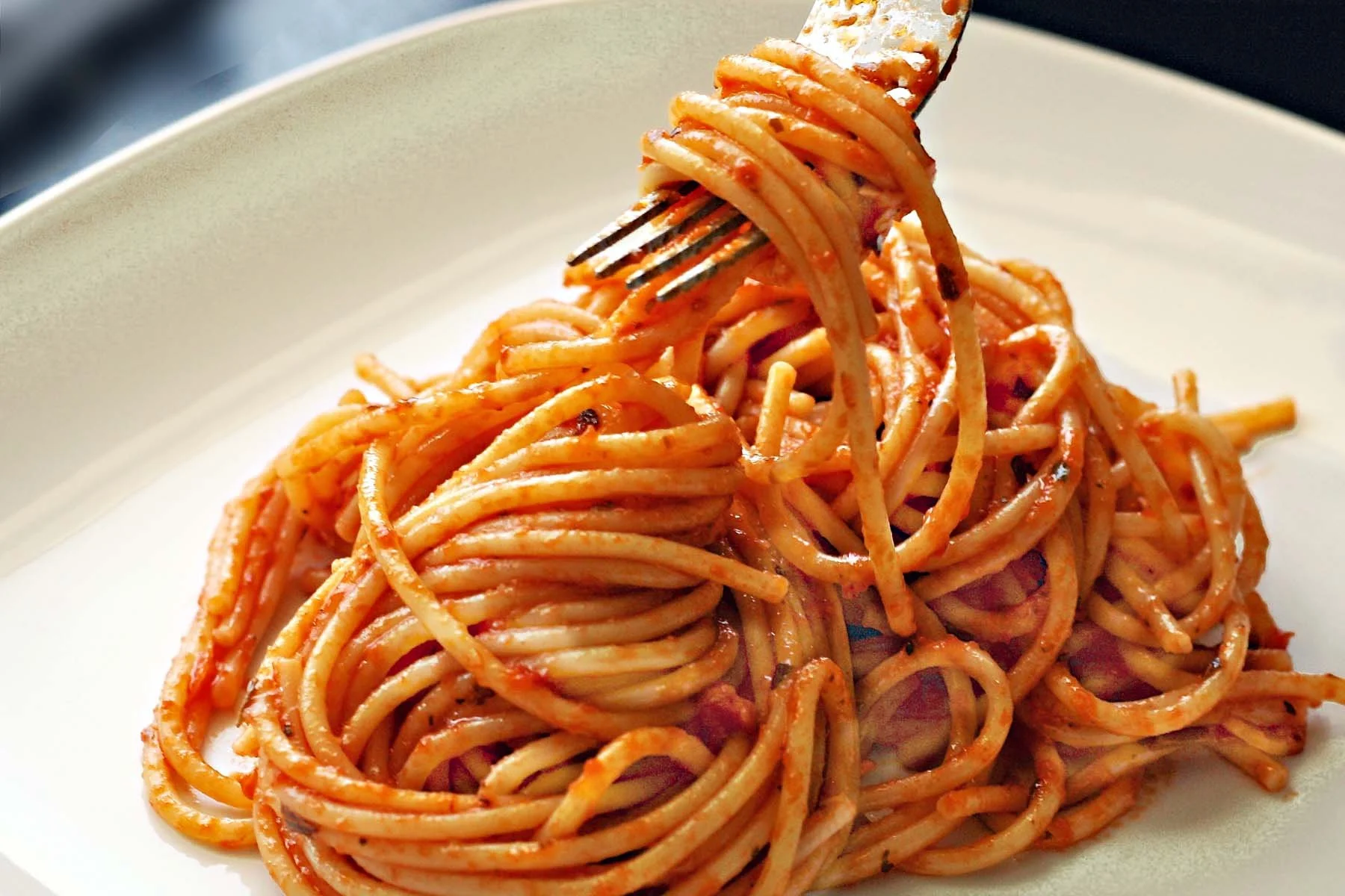 Burst of Fresh Tomato Pasta