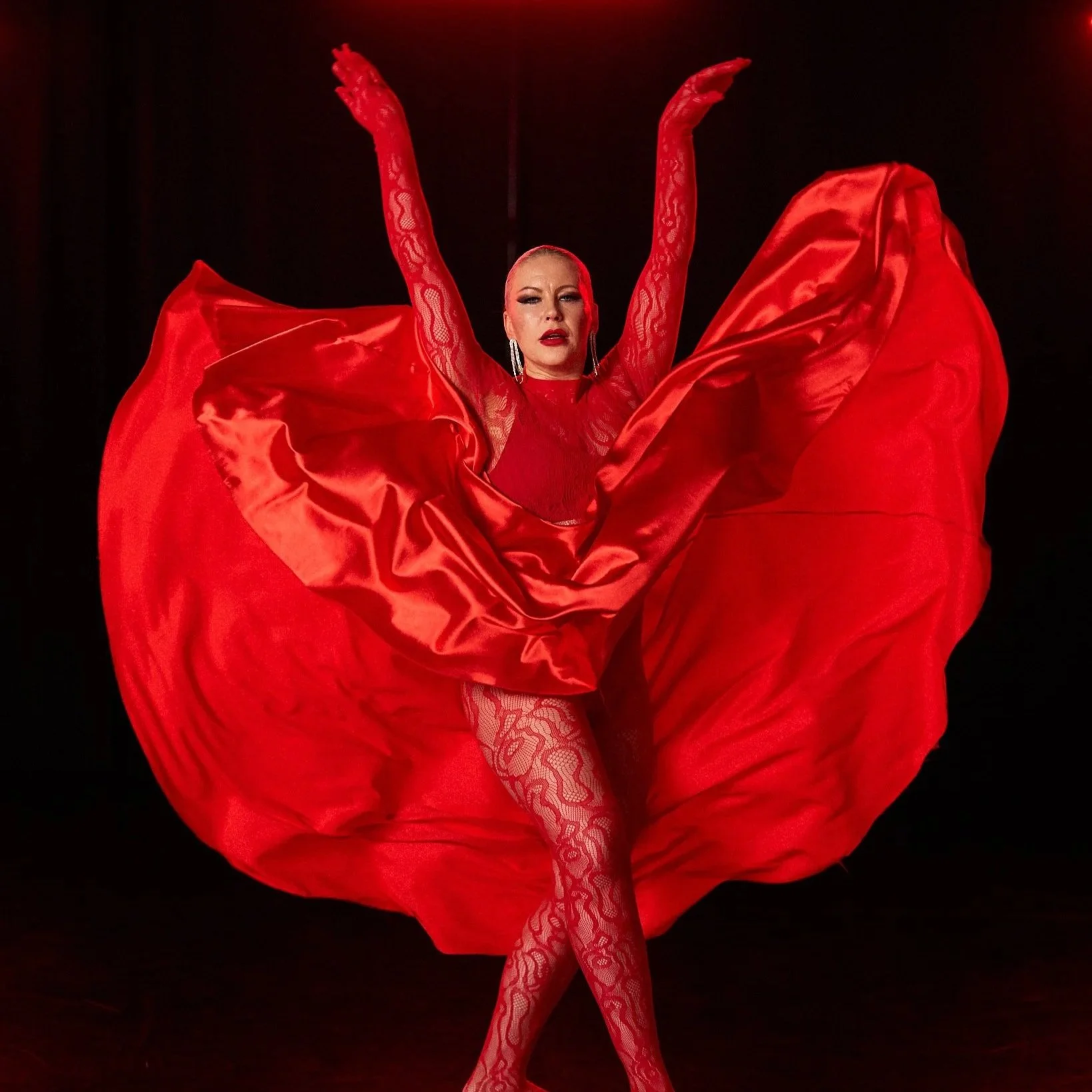 Latin commercial, open level