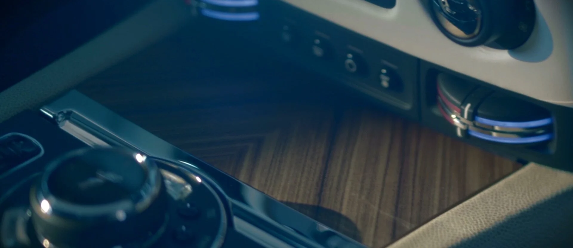 Sequence 33_1.00_00_41_13.Still008.JPG