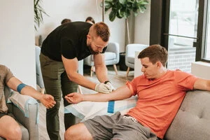 Residential vs. Outpatient Treatment: Choosing the best plan