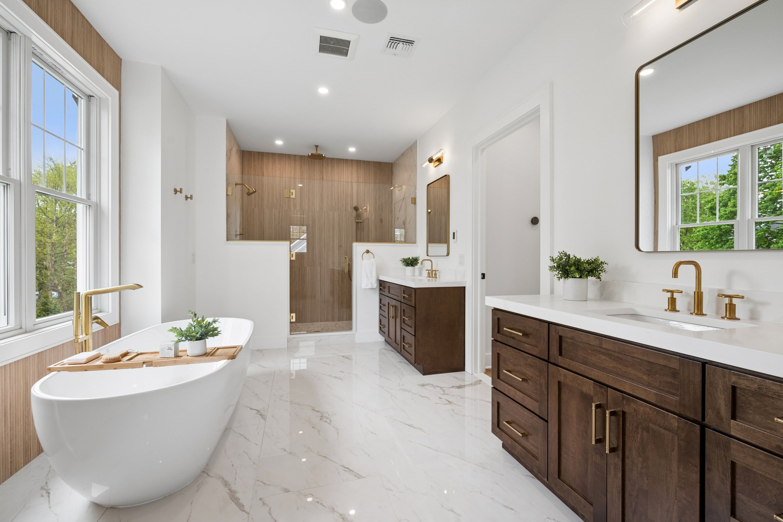 10-Primary Bath.jpg