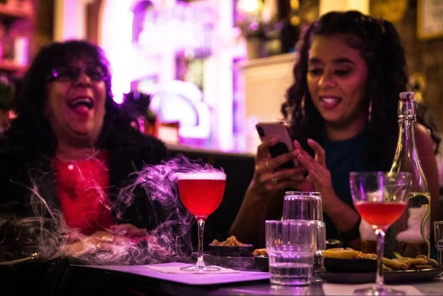 HAPPY HOUR all week &amp; last minute gift ideas 🎁 
 Beautiful Vouchers for drinks &amp; cocktail making, direct from our website 💝  Link in or bio or head to https://www.bar33cankstreet.com/giftvouchers  . . 📷 @wren.pro   #giftideas #giftvouchers