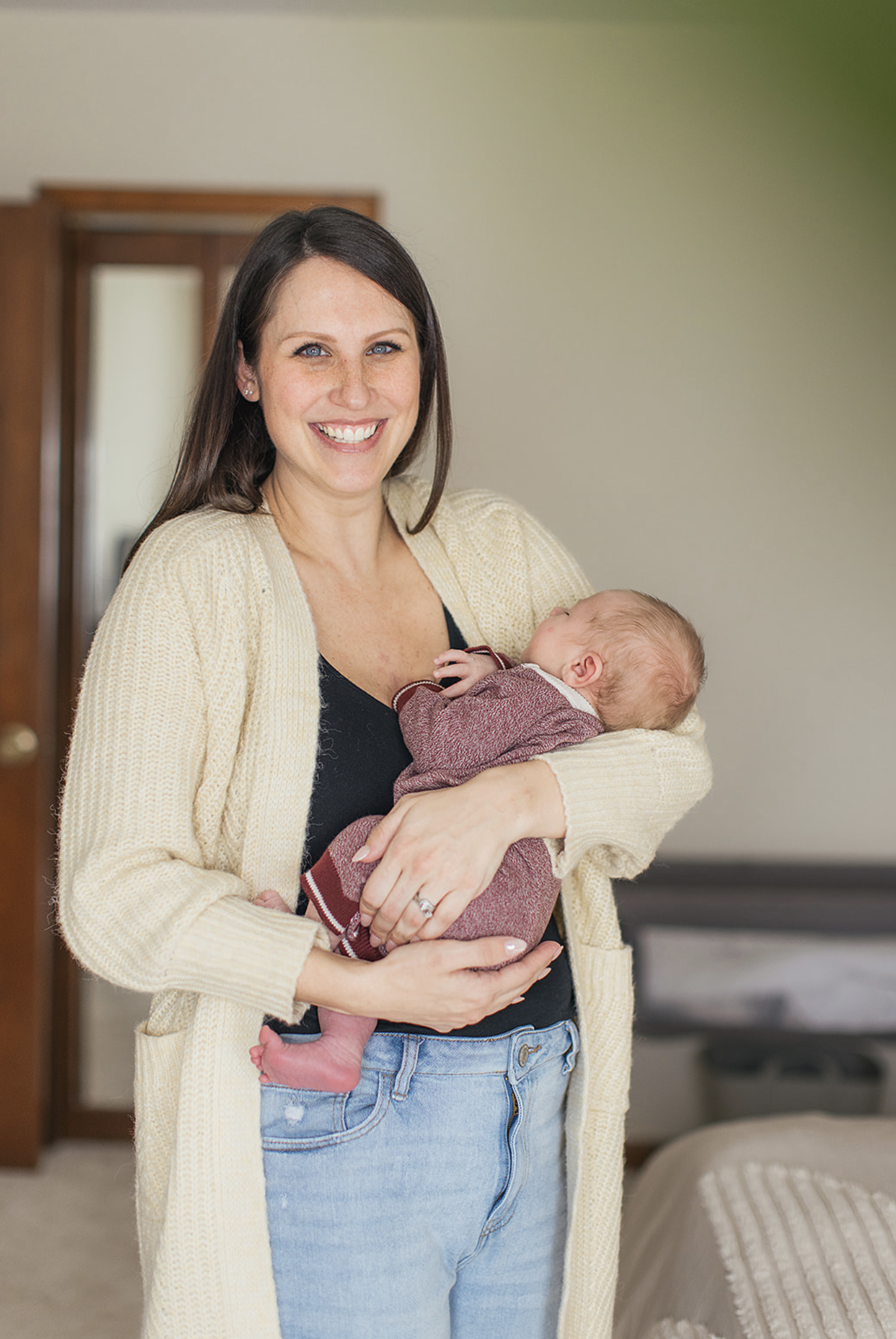 How to Choose the best time to take lifestyle newborn photos ||   Blaiss Family in Raleigh North Carolina 