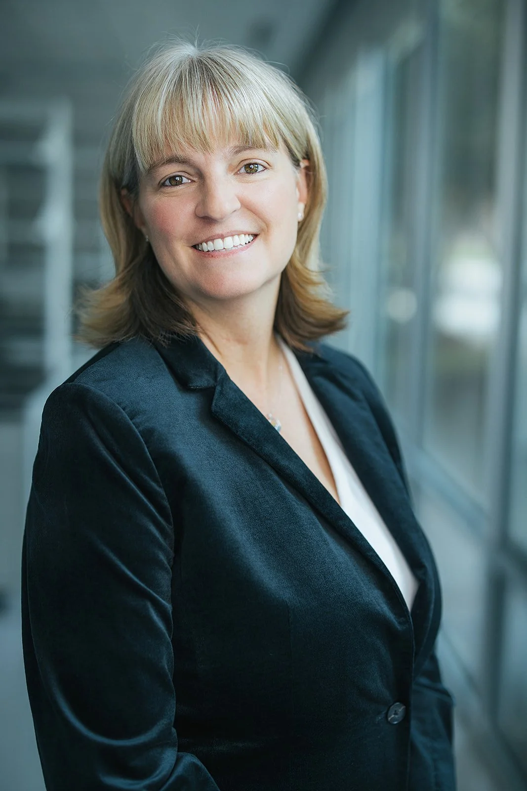 WomanWearingBlackBlazer