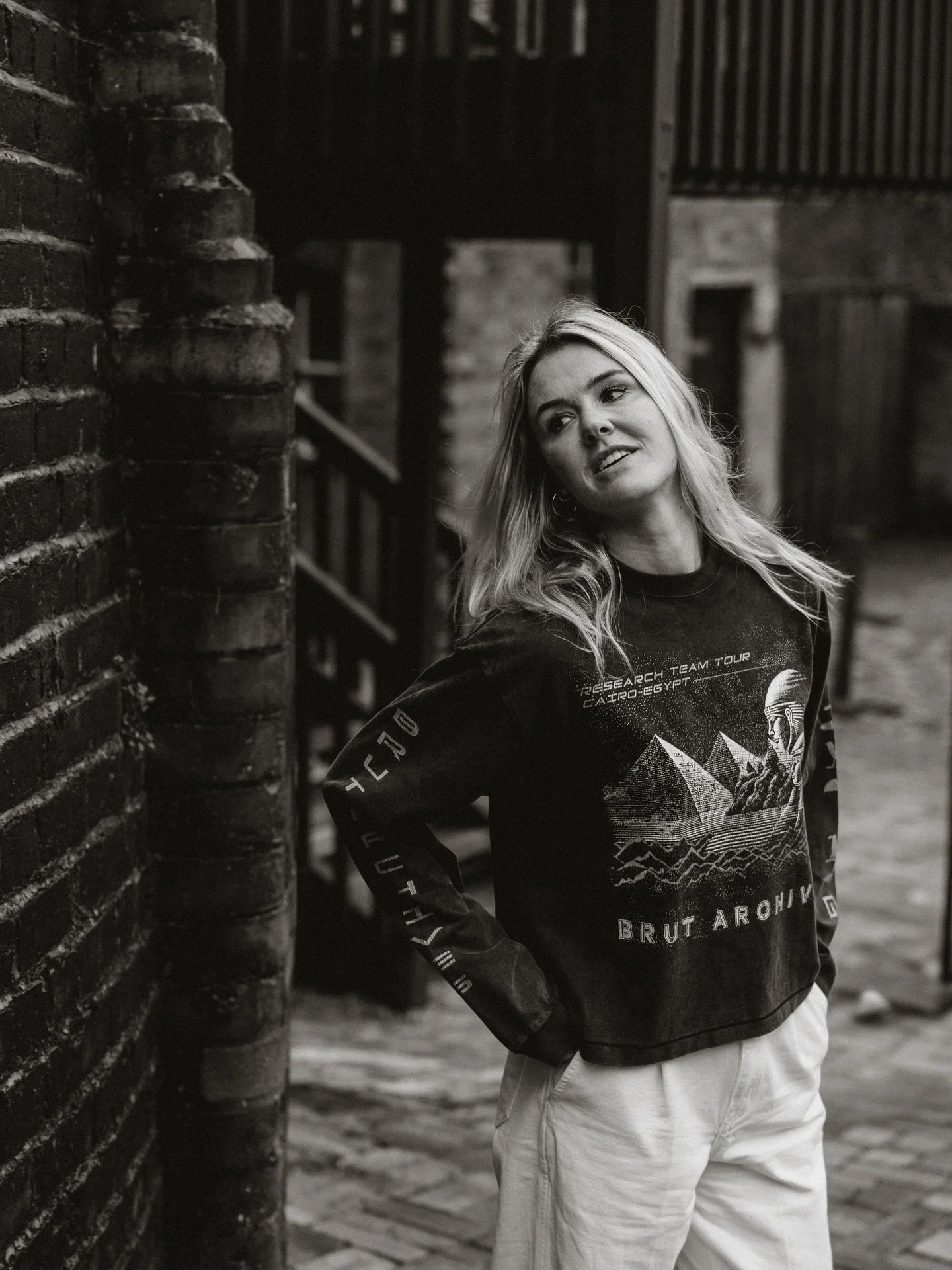 Phase three of @hannah_elizatom branding shoot, confident but relaxed, informal but intentional ✨