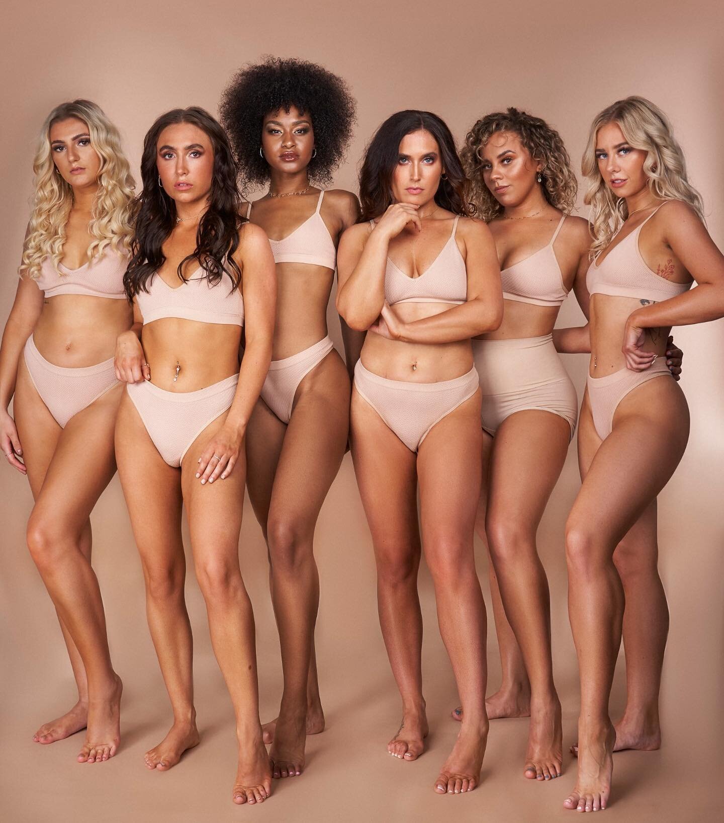 UNIQUE BEAUTIES 😍 @sbstudios.co for @twicethebeautyx

📸 @shotbysarahlou - &ldquo;Confidence is the most beautiful thing a woman can wear ✨ a few shots from a recent shoot celebrating every woman&rsquo;s unique beauty 💗&rdquo;

Beauties
@shanremii 