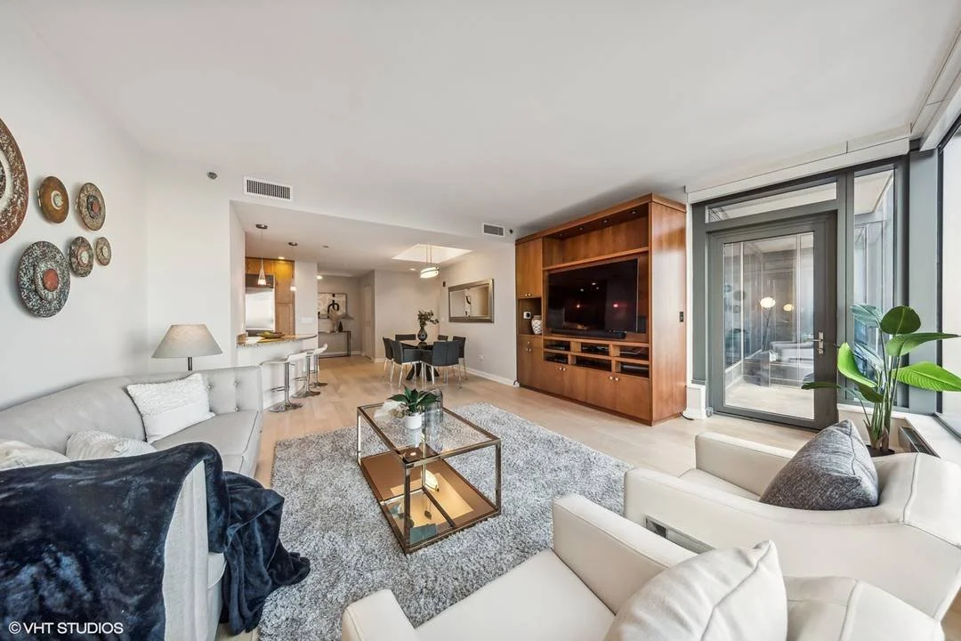 60-E-Monroe-Unit-3103-Chicago-IL-60603-4.jpg