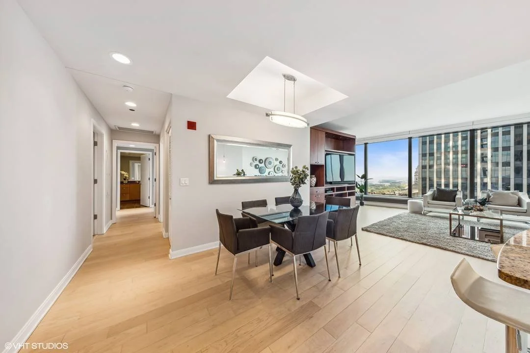 60-E-Monroe-Unit-3103-Chicago-IL-60603-8.jpg
