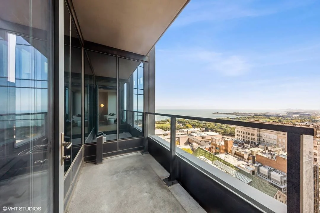 60-E-Monroe-Unit-3103-Chicago-IL-60603-18.jpg