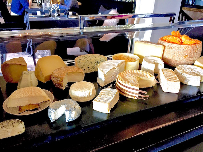 la-peetch-last-day-la-paloma-cheese-cart