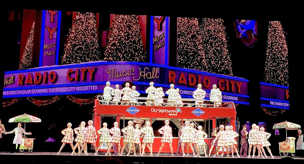 ROCKETTES BUS CHRISTMAS NYC.jpg