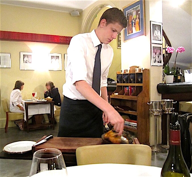 bistro-lhotel-beaune-bresse-chicken-carving.jpg