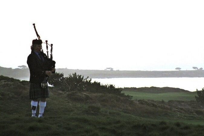 lauberge-carmel-bagpiper-inn-at-spanish-bay.jpg