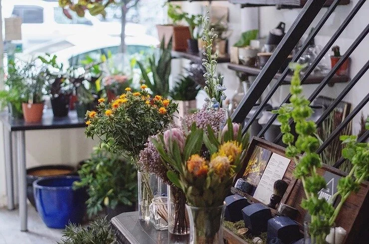Les' Blooms Floral