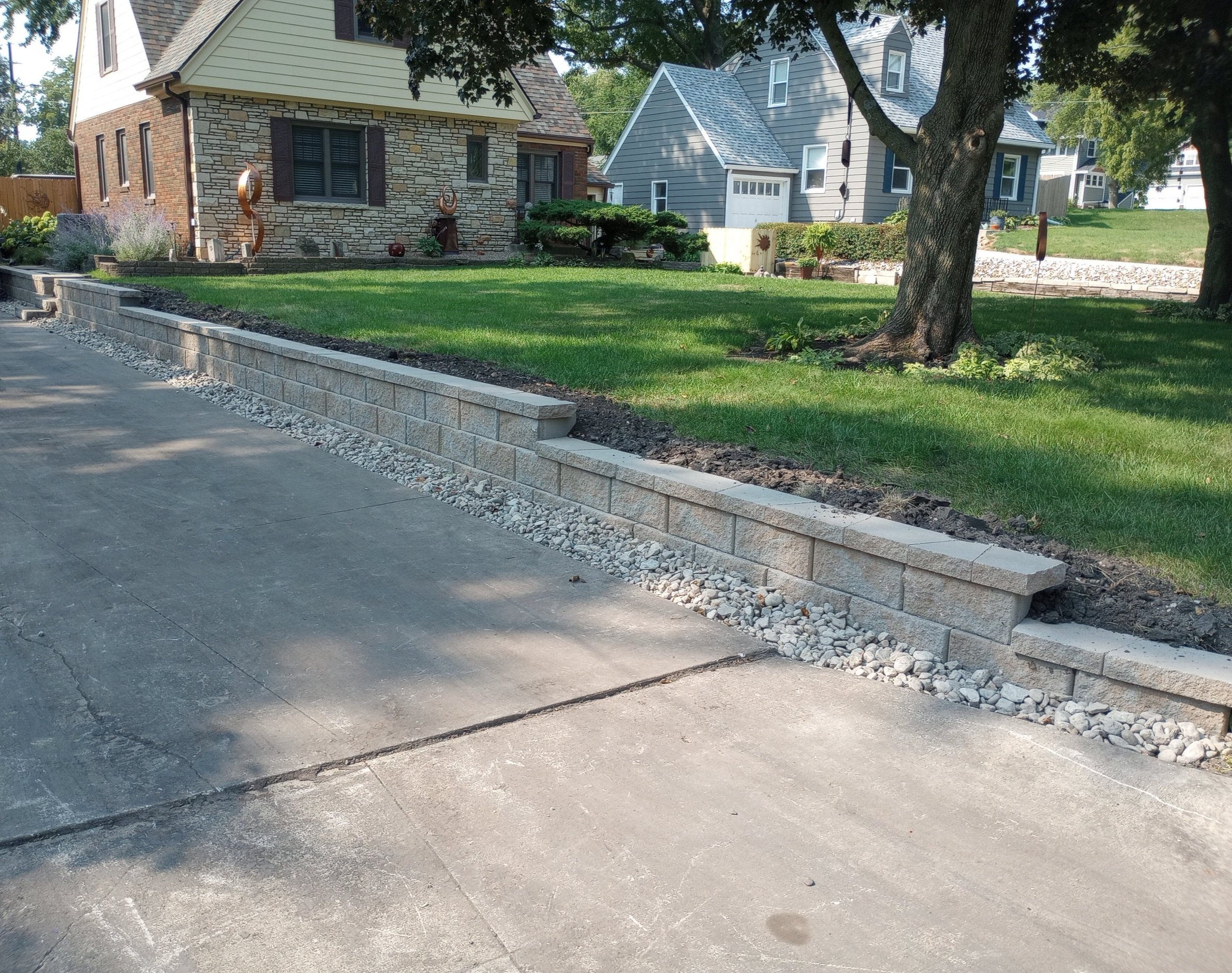 Retaining and Seated WallsUrbandale, West Des Moines, Clive, Des