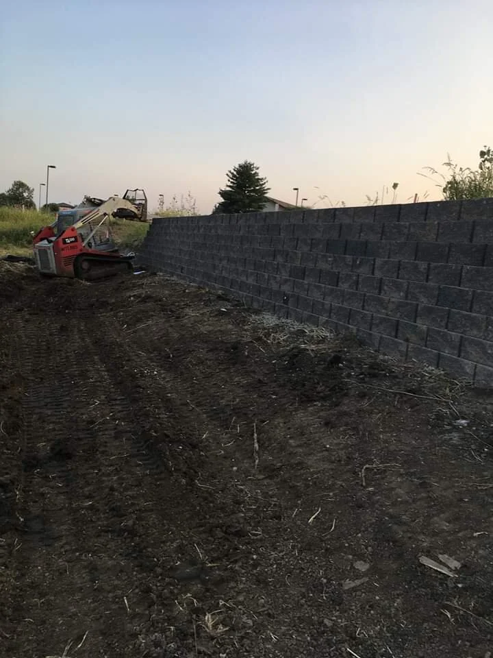 retaining wall 4.jpg