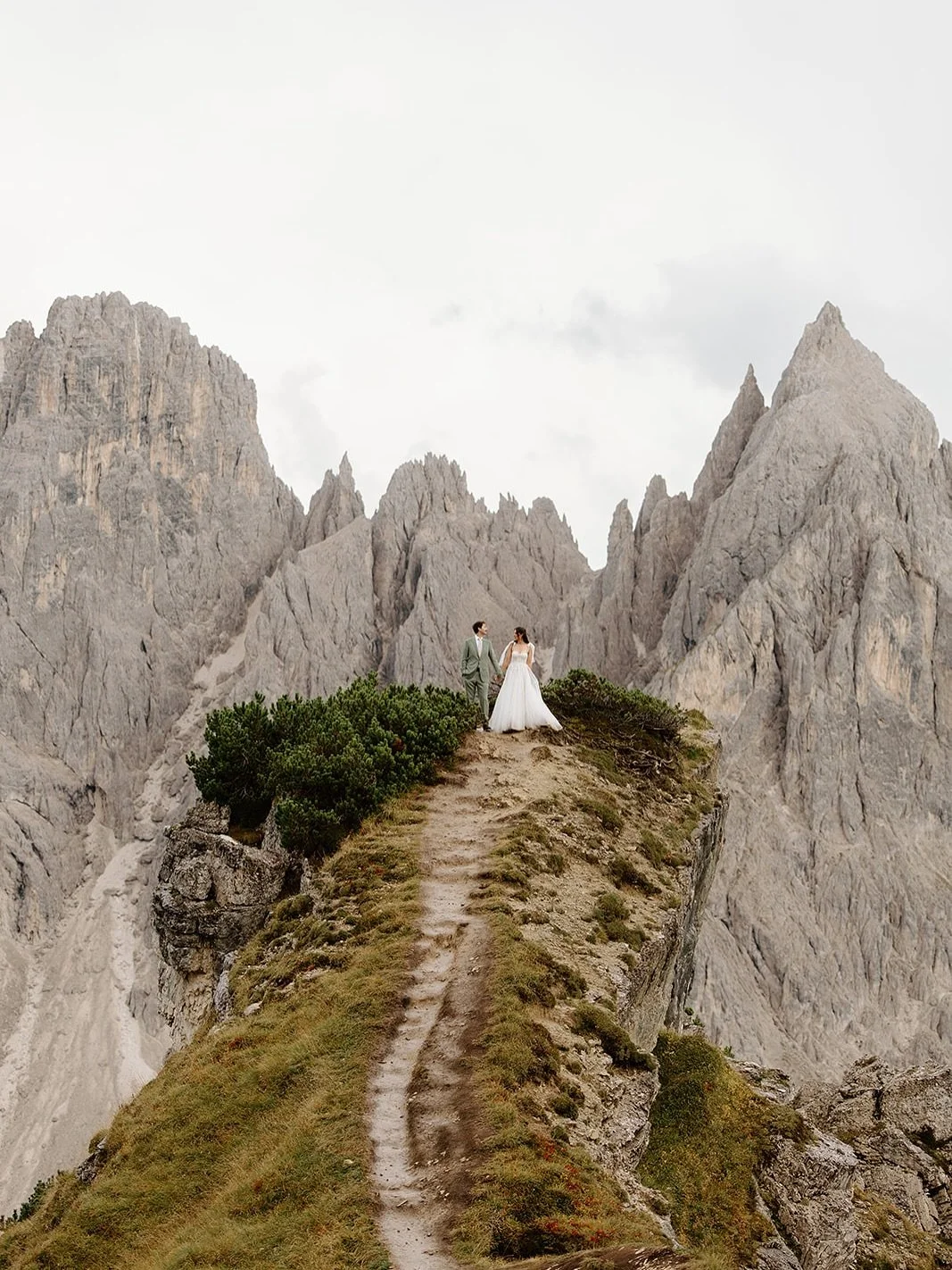 Our wedding ceremony was wild 🏔️

After our first look (see my last post), I needed a quick nap since I only slept 2 hours the night before 🙃. I was nauseous from lack of sleep but saved by adrenaline and anti-nausea meds lol.

Then, I got ready ag