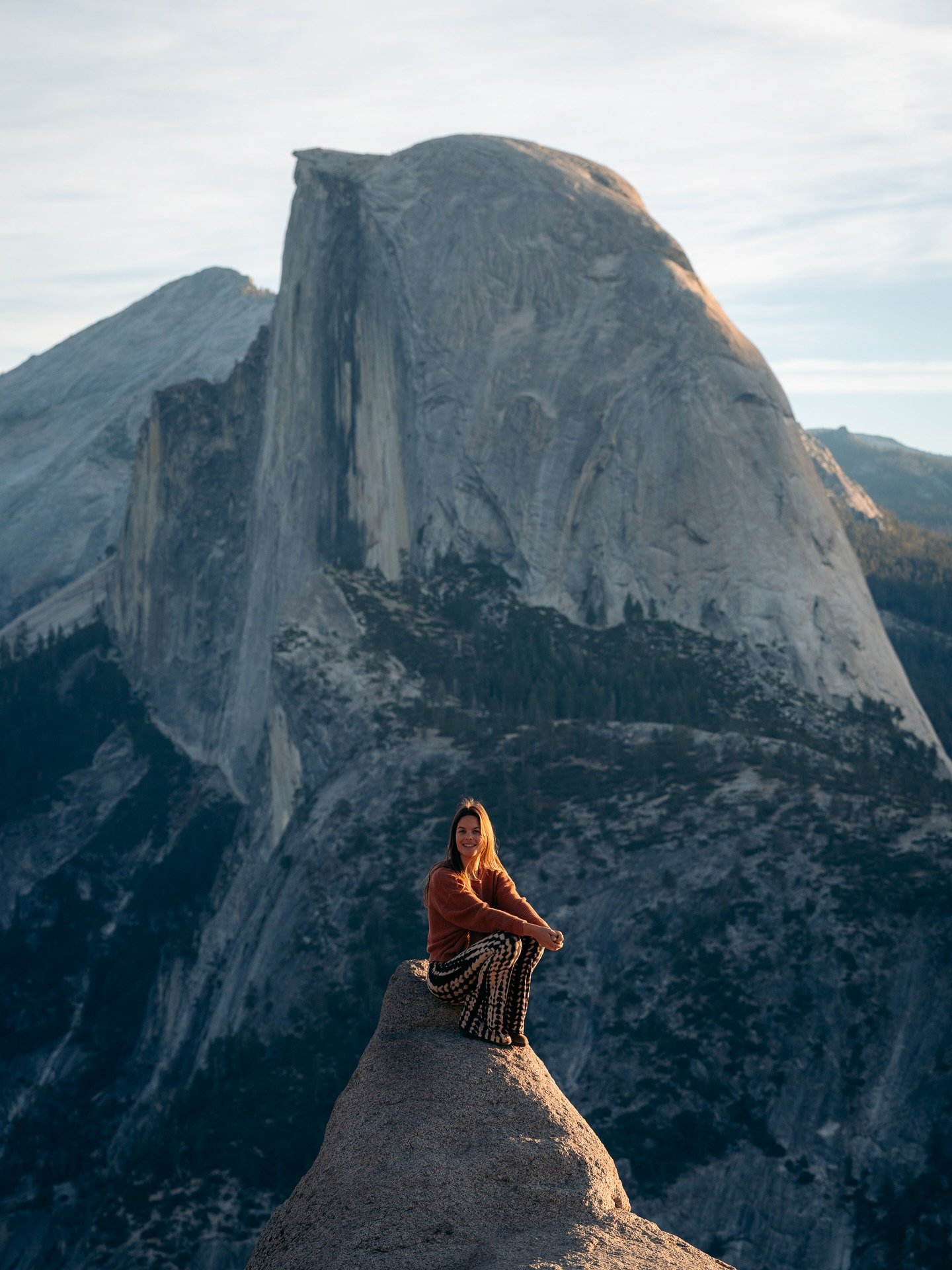 Yosemite photo dump ✨🏞️

Had the best time a few weeks ago running around the park with friends and capturing the magic of Yosemite! We even lucked out with seeing the northern lights. Here are some snaps!

1. Glacier point (don&rsquo;t worry there 
