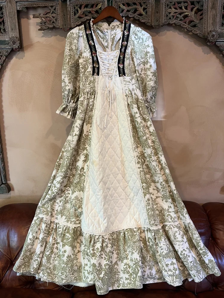 gunne sax dress green Green Velvet Midi Dress | Velvet Dresses | Pretty Eccentric