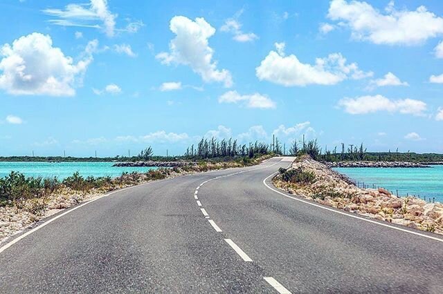 Back on the open road. Soon come.
By @moniquedebeerphotography
.
.
.
.
.
#northandmiddlecaicos #northcaicos #middlecaicos #thetwinislands #northandmiddle #thecauseway #theopenroad #turksandcaicos #offthebeatenpath #gontanort #beautifulbynature