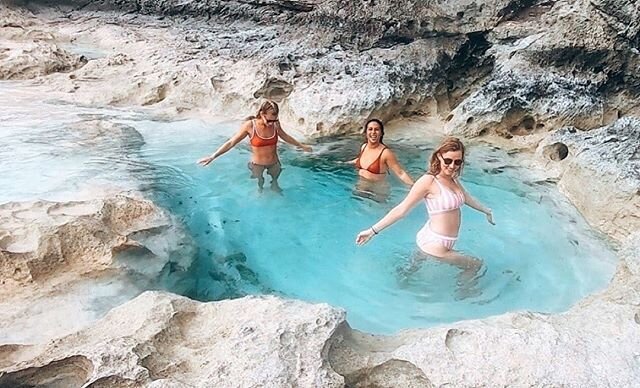 July can&rsquo;t come soon enough.

Who are you bringing with you to this stunning natural pool?

By @shallen.orband
.
.
.
.
.
#middlecaicos #mudjinharbour #dragoncay #naturalpools #northandmiddle #northandmiddlecaicos #turksandcaicos #beautifulbynat