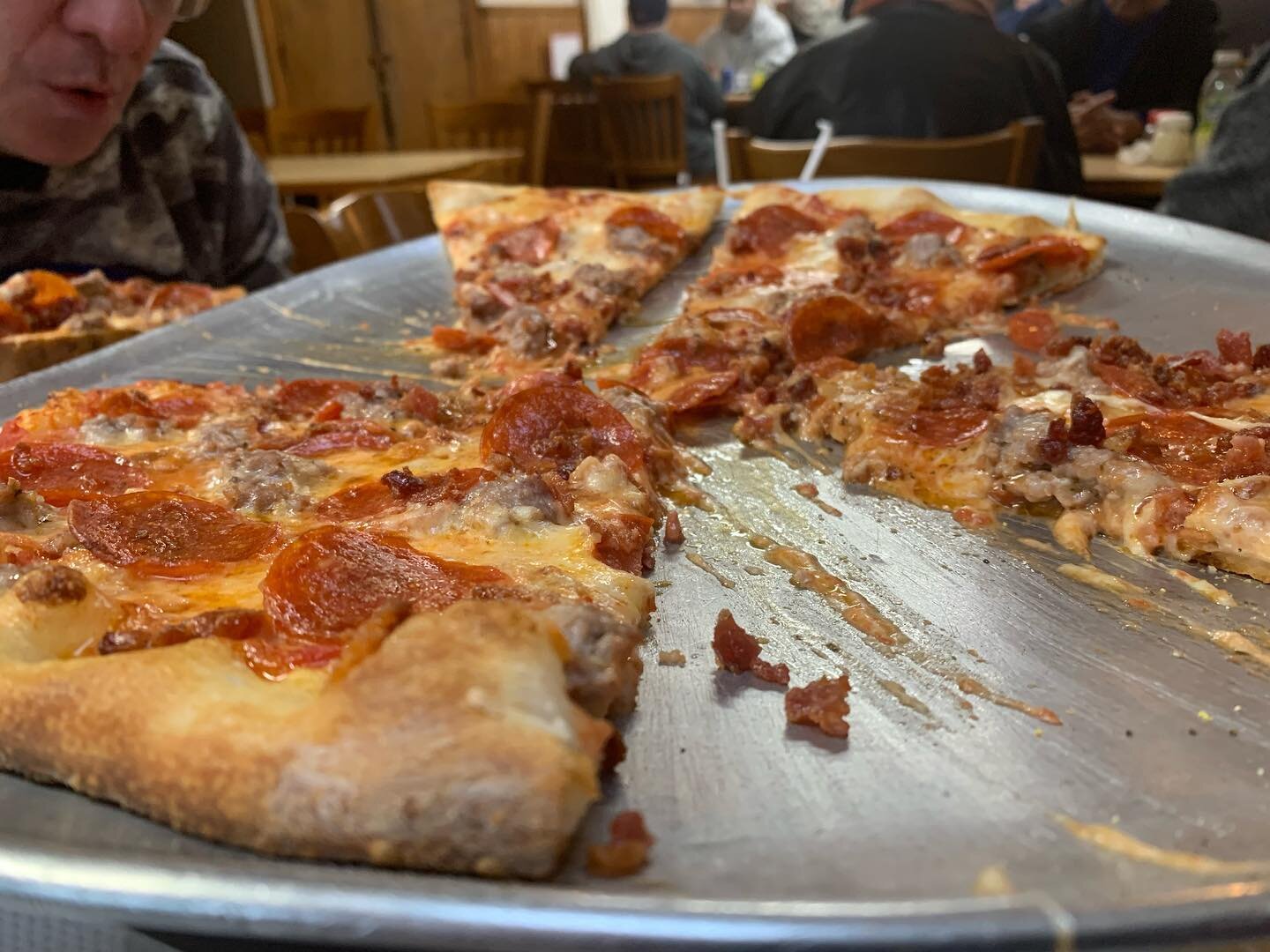 Louis Ernie&rsquo;s in the Bronx. Fantastic Pizza