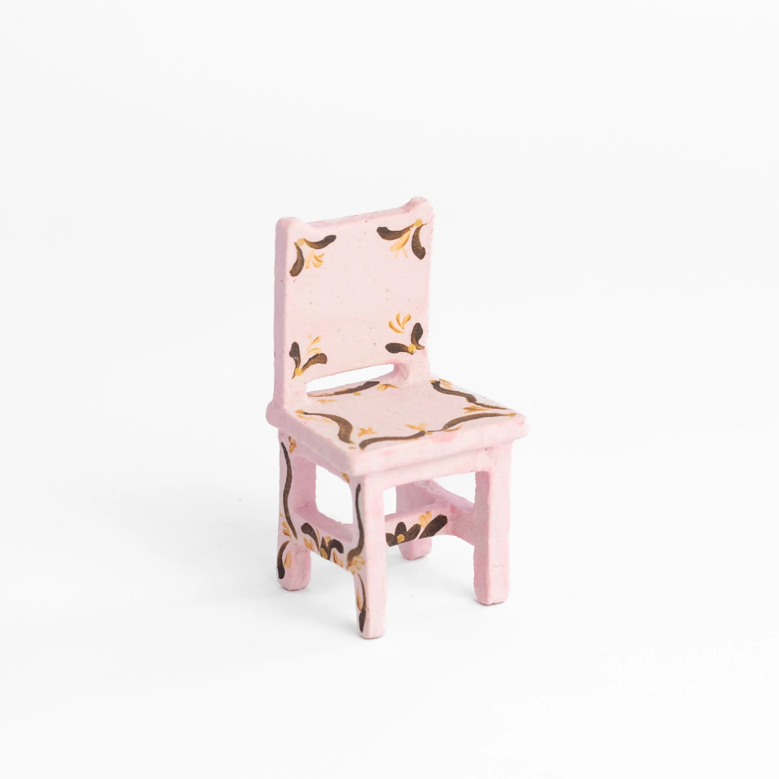 Shape 1 
Dimensions: H x 7.5cm W x 4cm D x 3.5cm