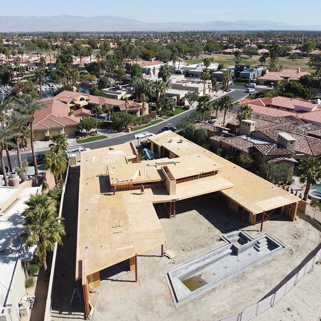 Progress on our custom home project. Framing almost complete. Plumbers and Electricians getting started. 
#customhomebuilder #laquinta #pgawest #desertliving #modernarchitecture #framing #flatroof #zeroedgepool