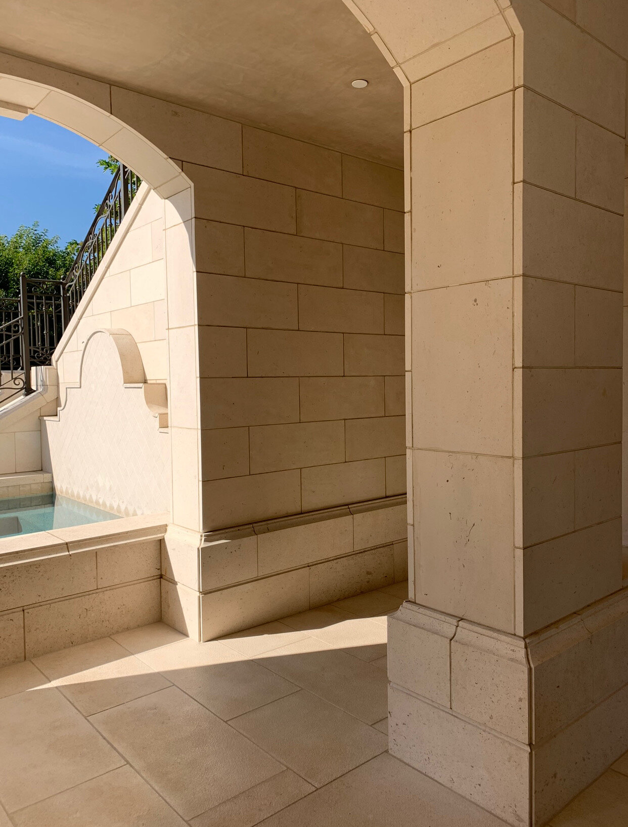  Maia Cream Limestone 