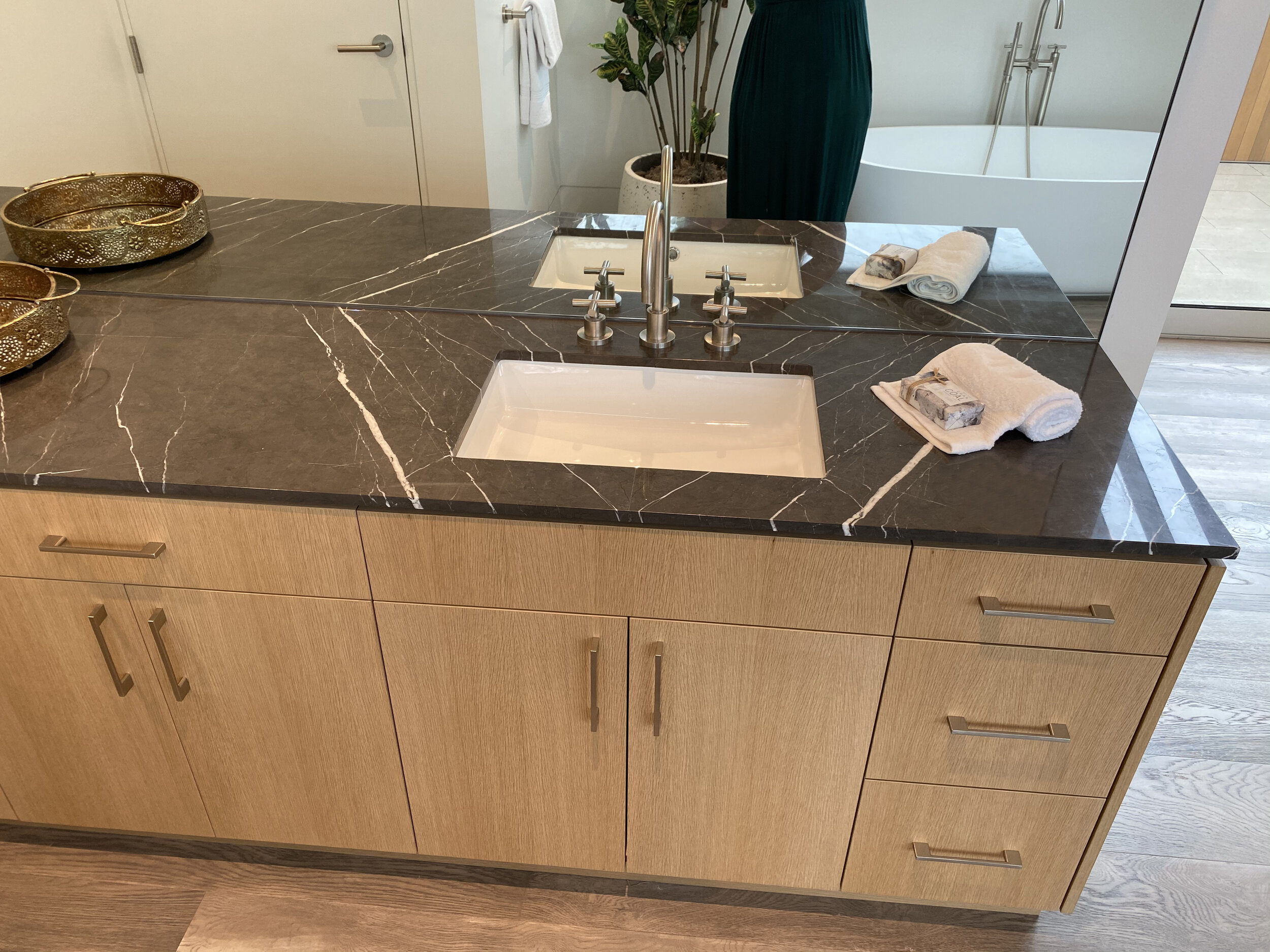  Pietra Grey Marble 