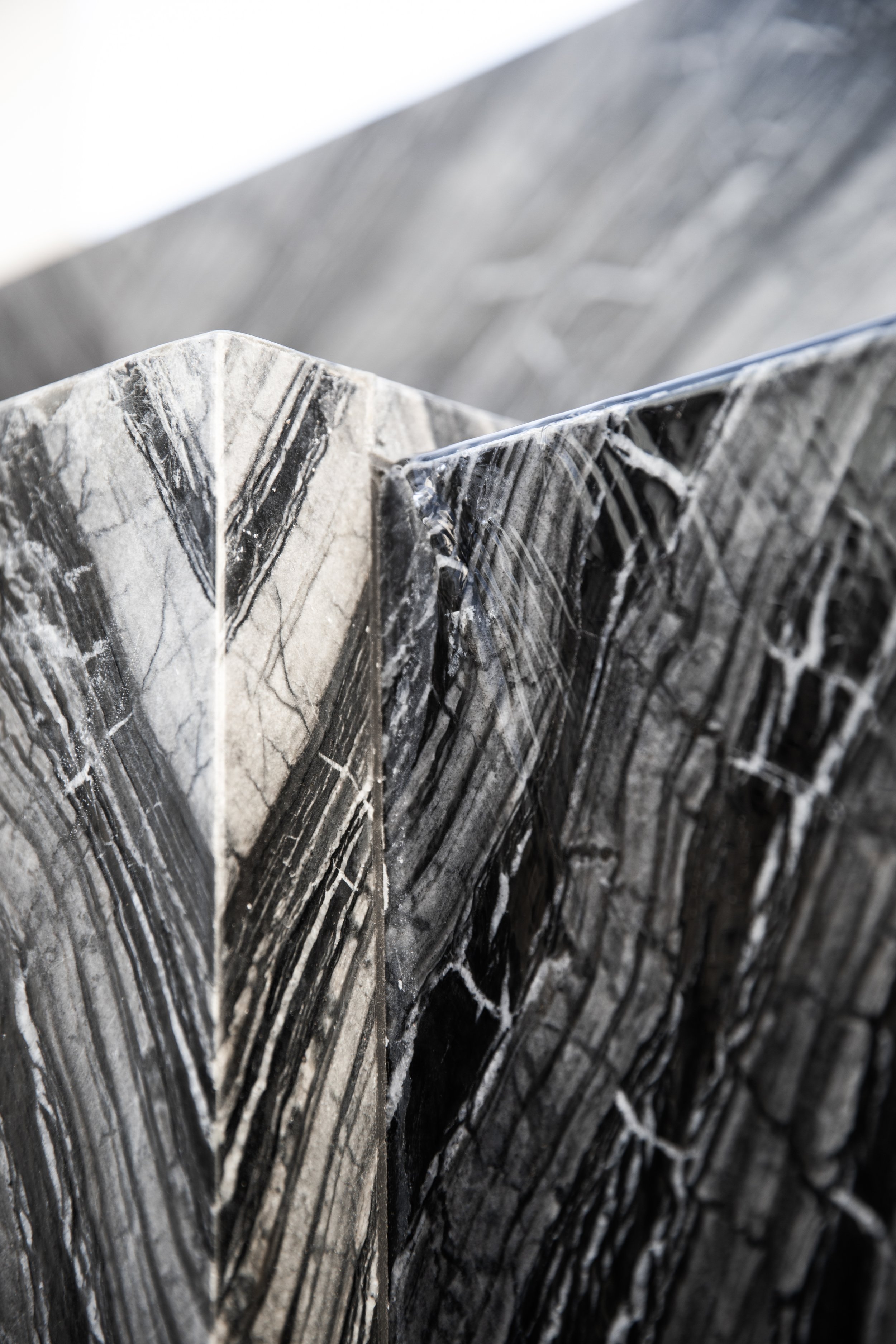  Silver Wave Marble 