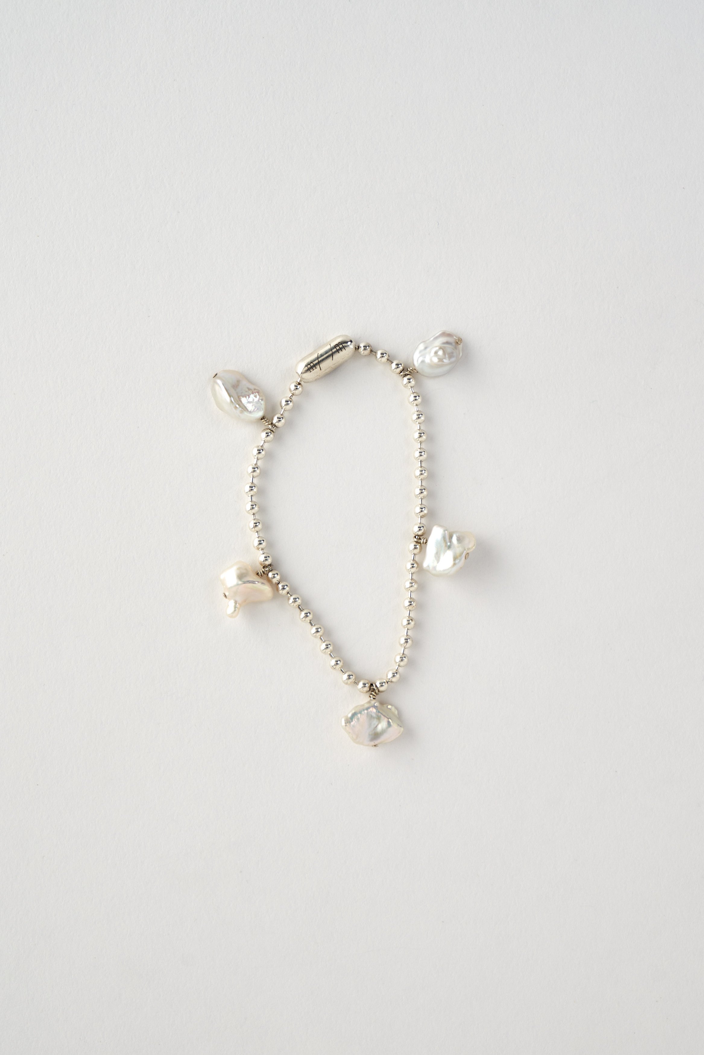 Keshi Pearl Bracelet No2 3 175€.jpg