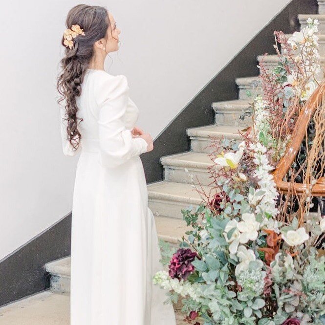 Staircase design
What a beauty.....loved creating this faux floral display at Prince Philip House. Oh and how beautiful is this stunning wedding gown lovingly created by @naomiskulbridal modelled beautifully by @jmp_mylooks.

Planning, design &amp; c