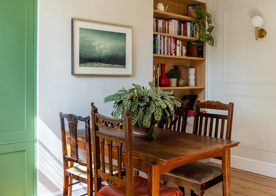 CharlotteBucciero-interiors-dining-room-bespoke-bookshelf-ideas-design-living.jpg