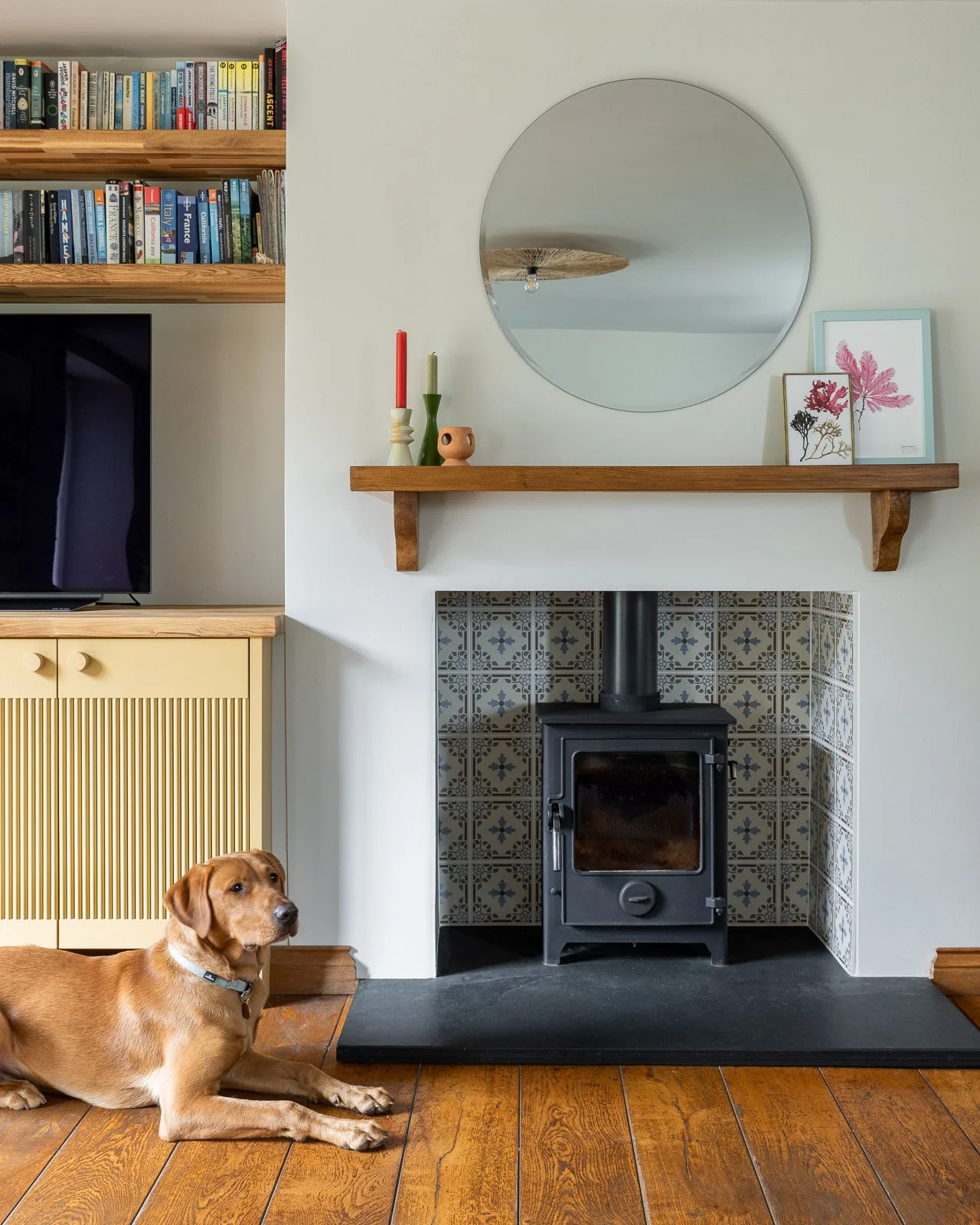dog-logburner-tiles-bespoke-furniture-charlotte-bucciero-interiors.jpg