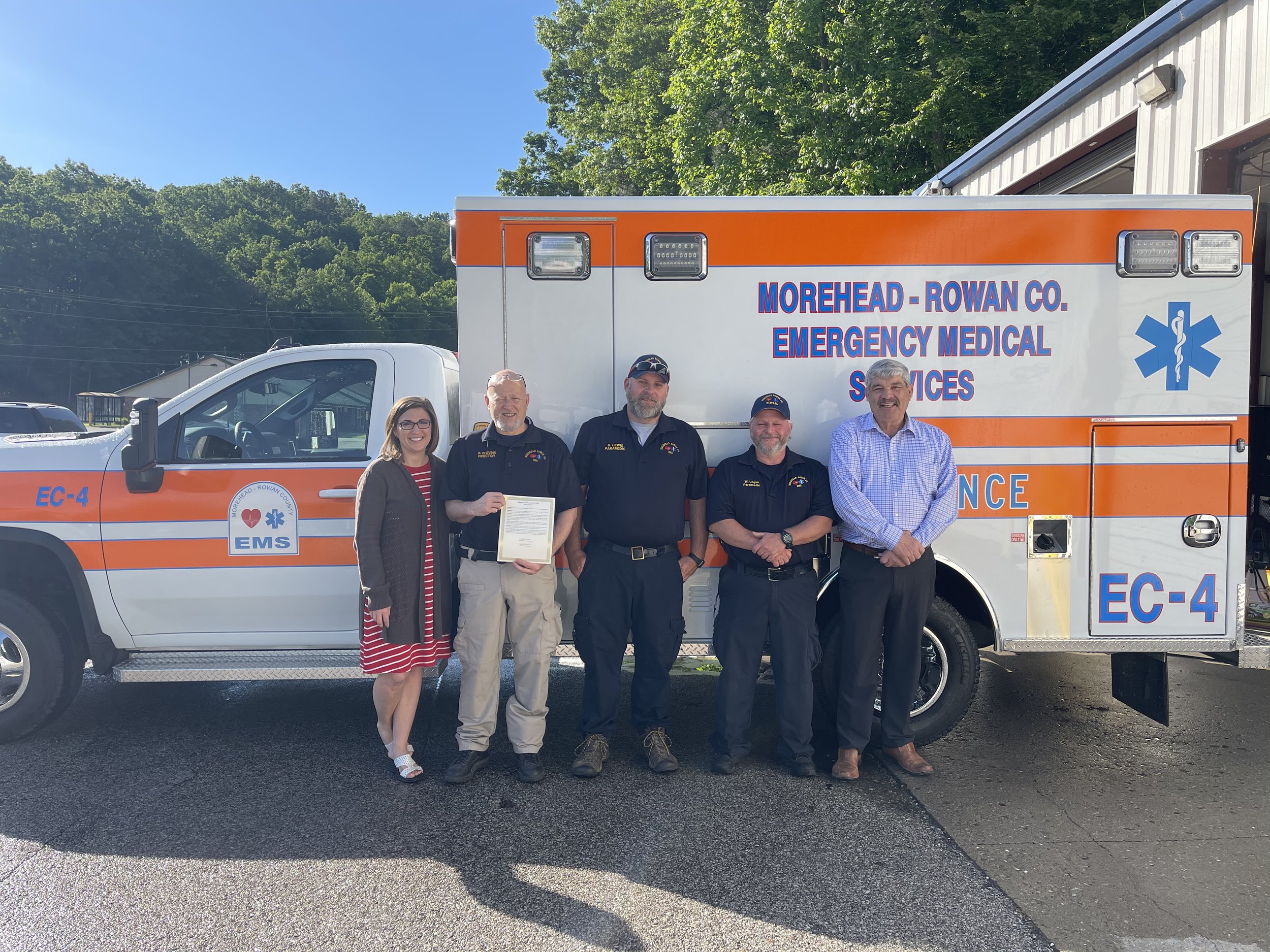 Fiscal Court Votes to Approve Paramedic Scholarship Program